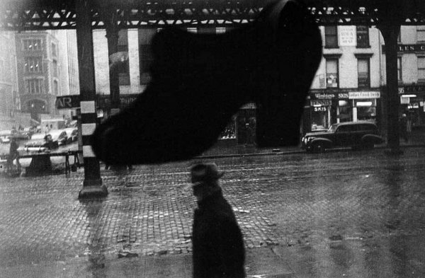 Луи Фаурер – лирик с фотокамерой на улицах Нью-Йорка