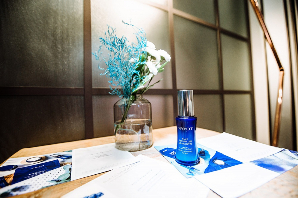 Must read: все, что вы должны знать о защите кожи от синего света