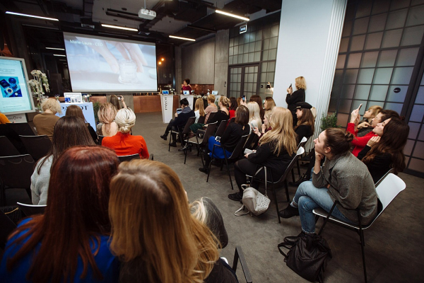 Must read: все, что вы должны знать о защите кожи от синего света