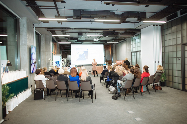 Must read: все, что вы должны знать о защите кожи от синего света