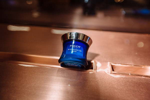 Must read: все, что вы должны знать о защите кожи от синего света