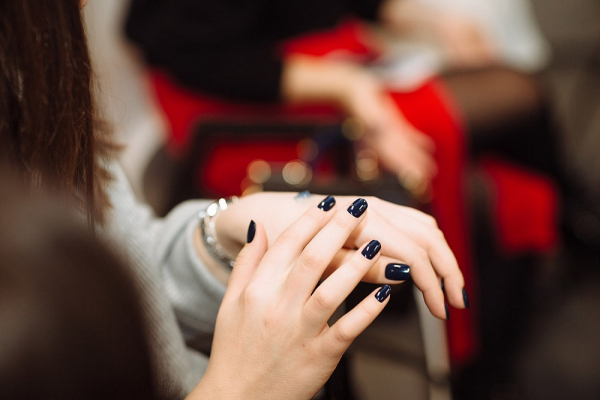 Must read: все, что вы должны знать о защите кожи от синего света